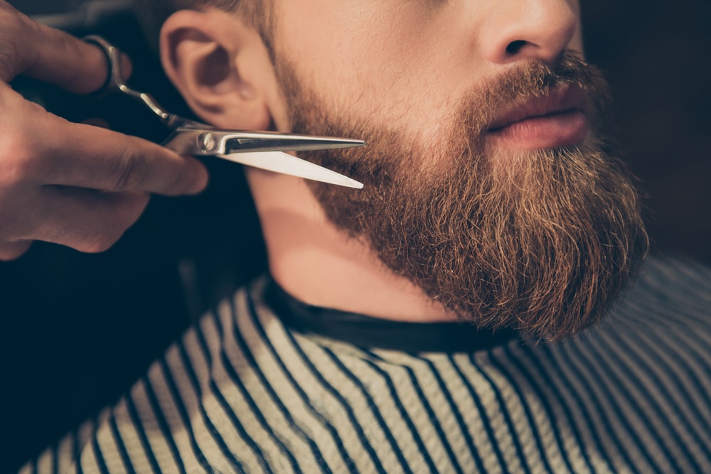Comment avoir une belle barbe (et sans trou) ? - Le Saint Homme