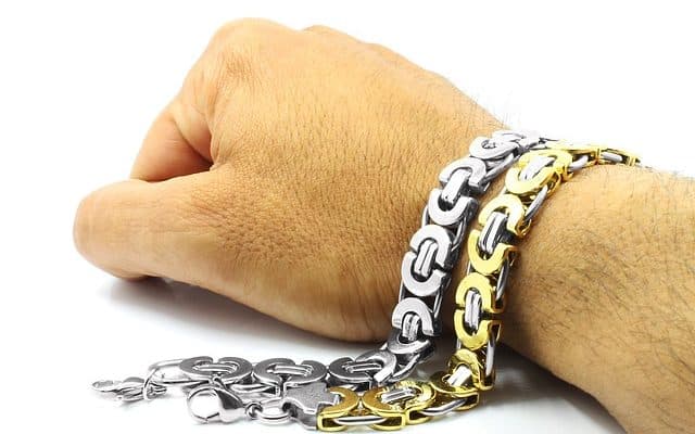 4 types de bracelet classe pour homme
